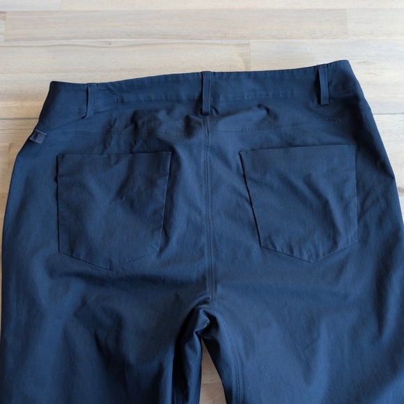 Lululemon ABC Pants Mens Size 32 Black Slim Fit Technical Fabric - Picture 4 of 8